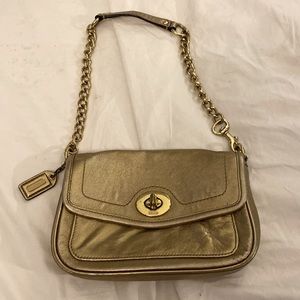 Good leather Coach clutch